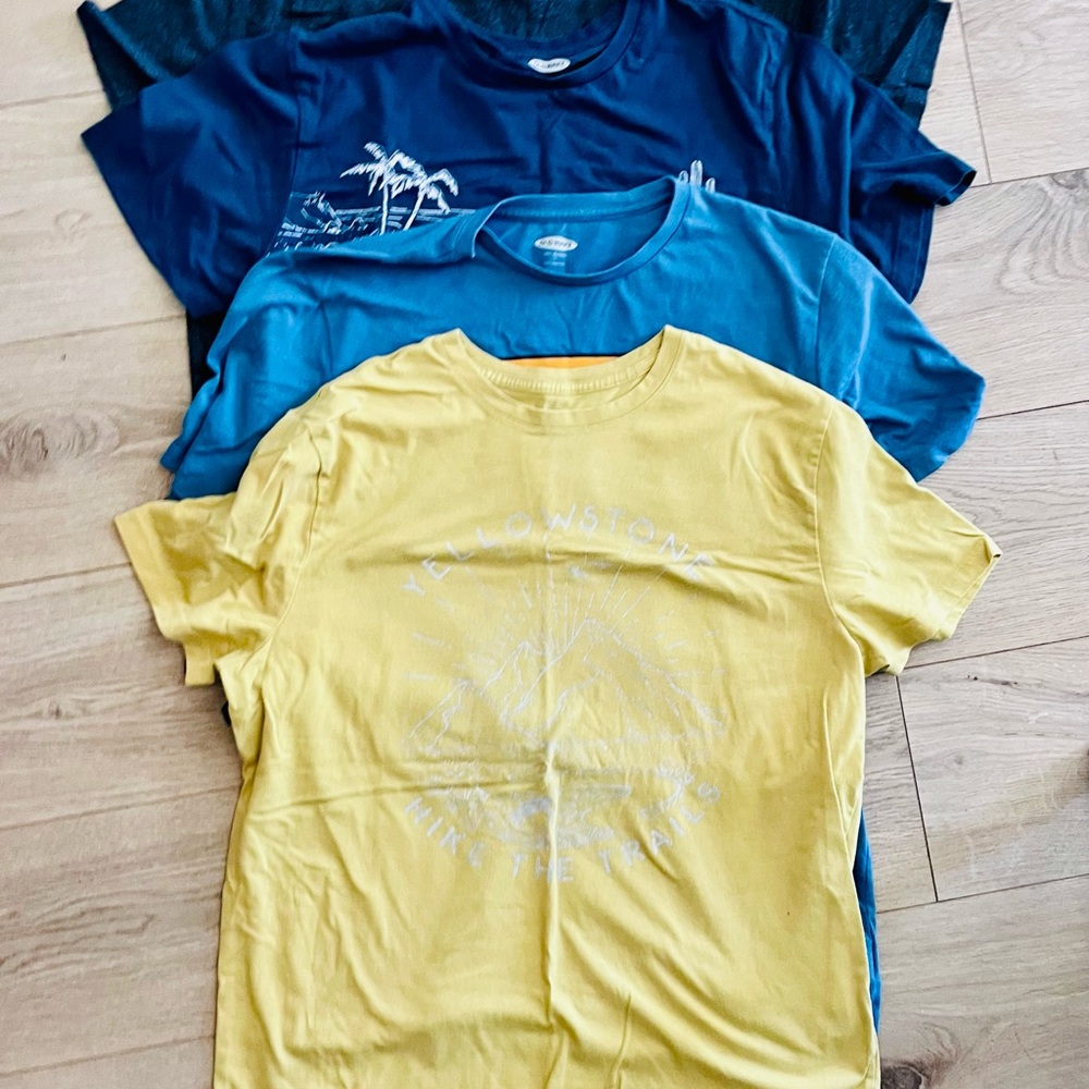 Lot of 4 Men’s Size Large Short Sleeve Tees - Picture 5 of 5